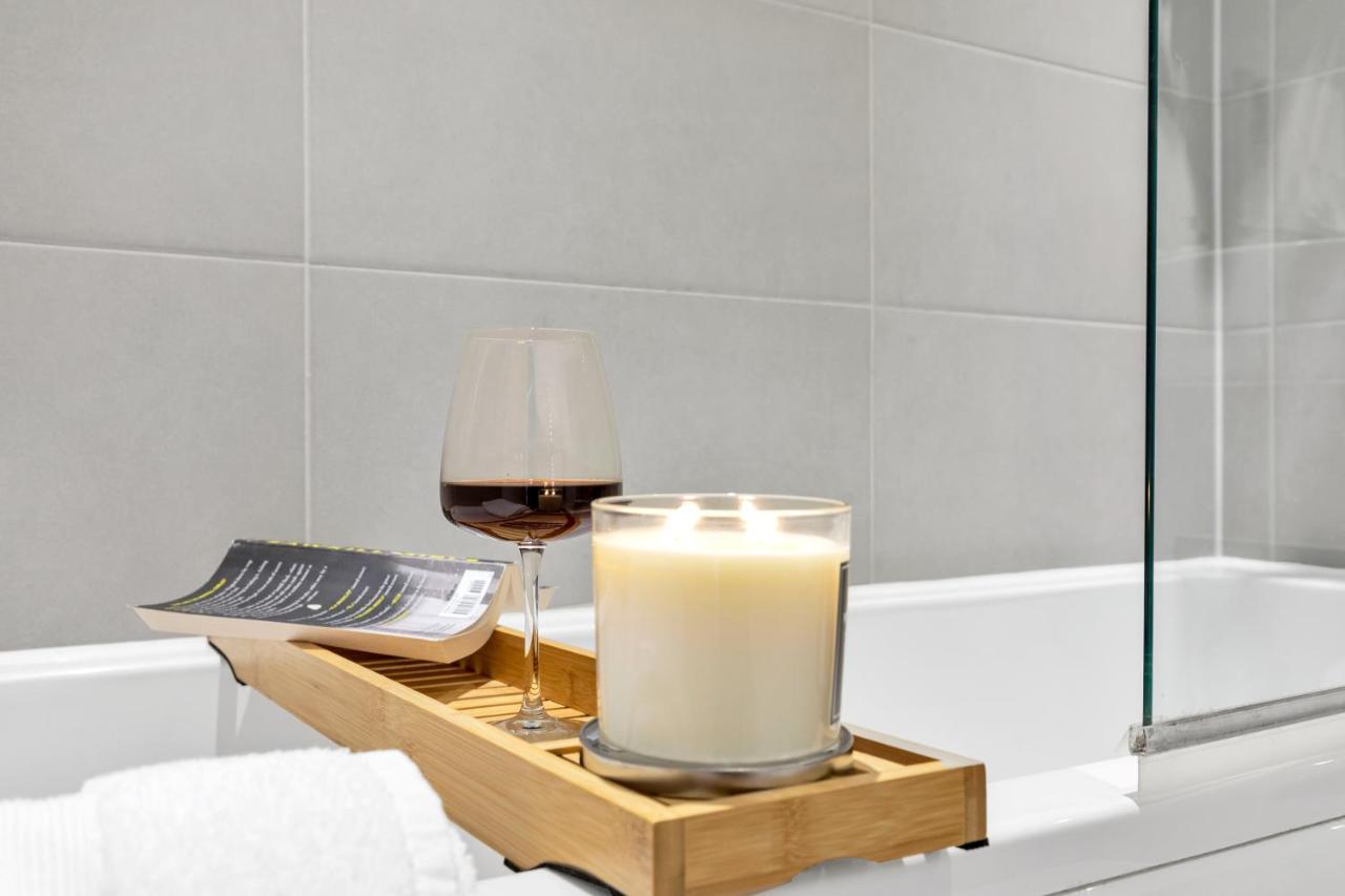 Modern Luxe Apt Just 10 Mins From Tower Bridge! Easy Access To Tube And Bus Λονδίνο Εξωτερικό φωτογραφία
