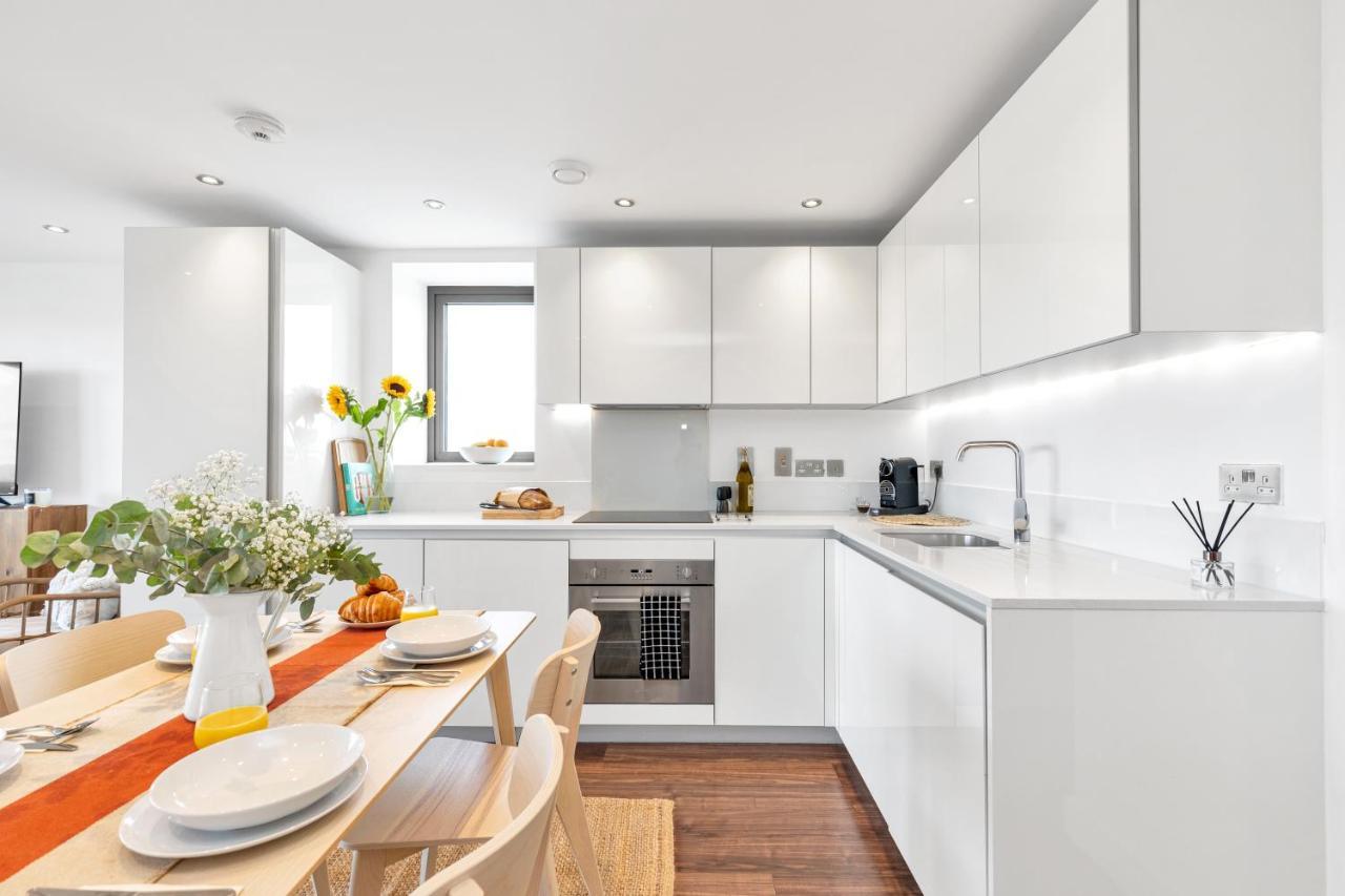 Modern Luxe Apt Just 10 Mins From Tower Bridge! Easy Access To Tube And Bus Λονδίνο Εξωτερικό φωτογραφία