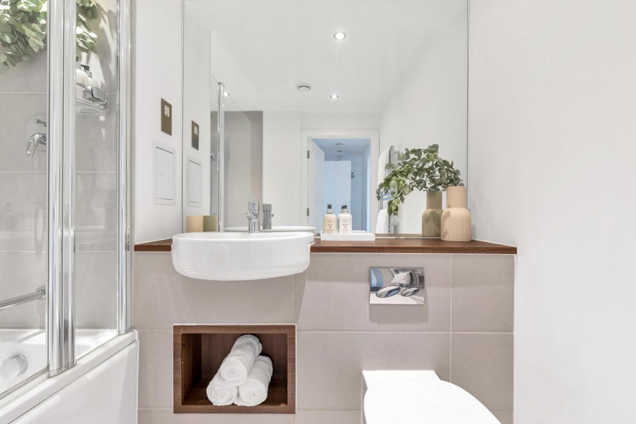 Modern Luxe Apt Just 10 Mins From Tower Bridge! Easy Access To Tube And Bus Λονδίνο Εξωτερικό φωτογραφία