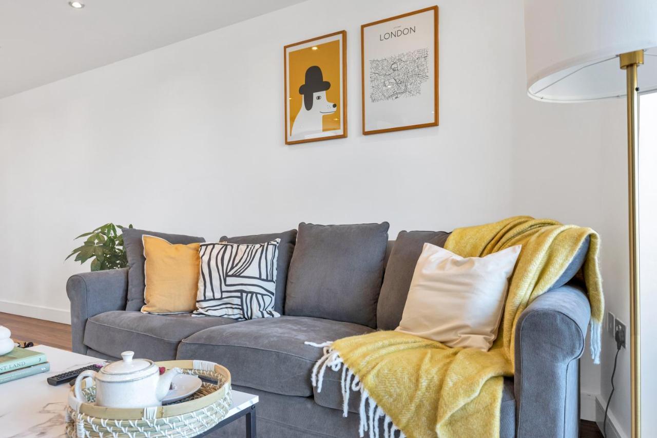 Modern Luxe Apt Just 10 Mins From Tower Bridge! Easy Access To Tube And Bus Λονδίνο Εξωτερικό φωτογραφία
